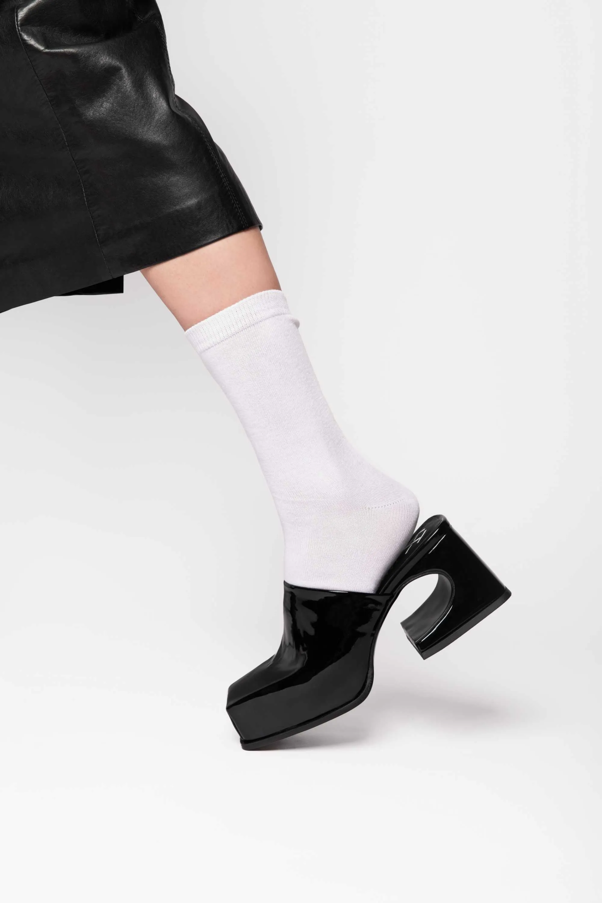 BLACK SASSY MULE