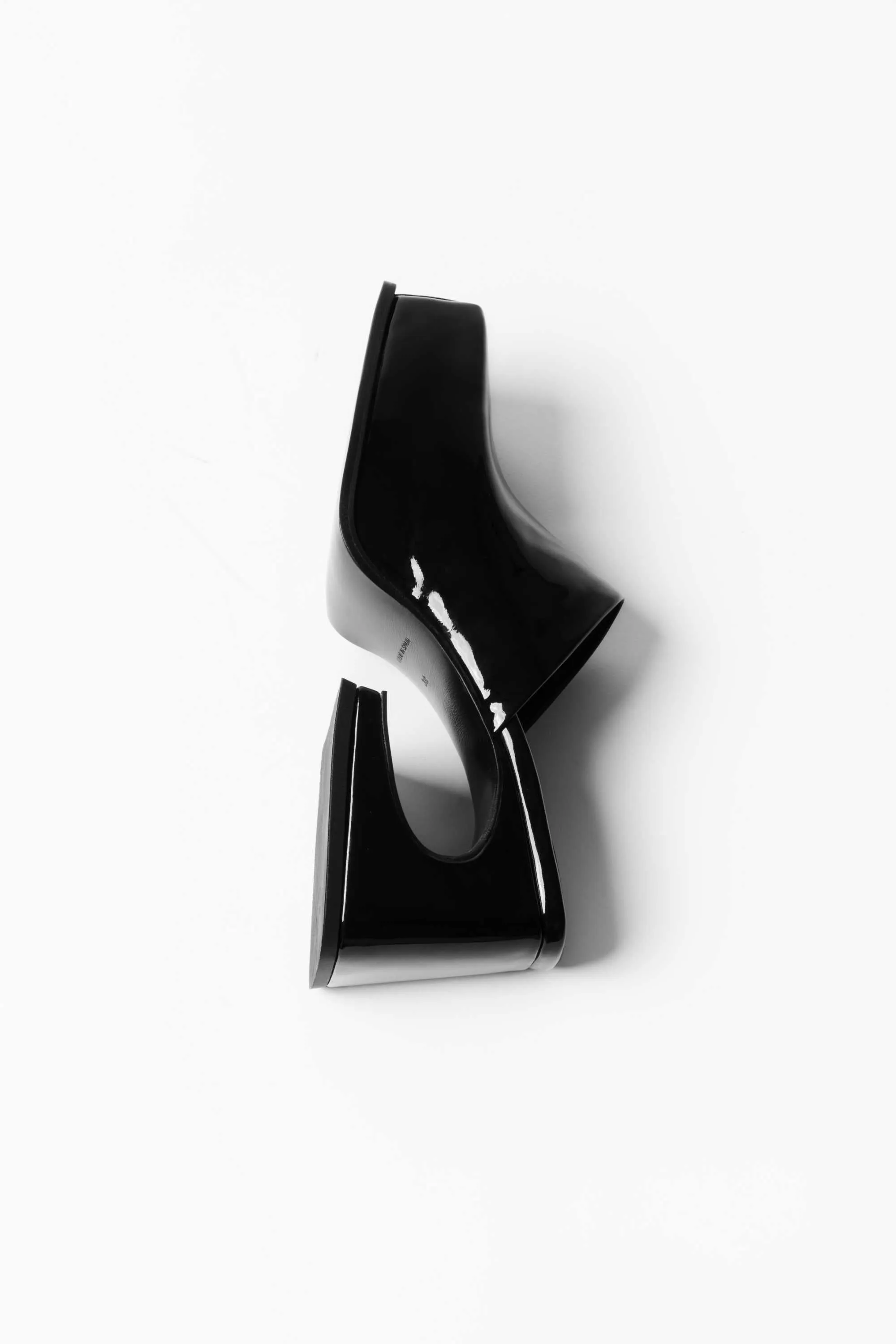 BLACK SASSY MULE