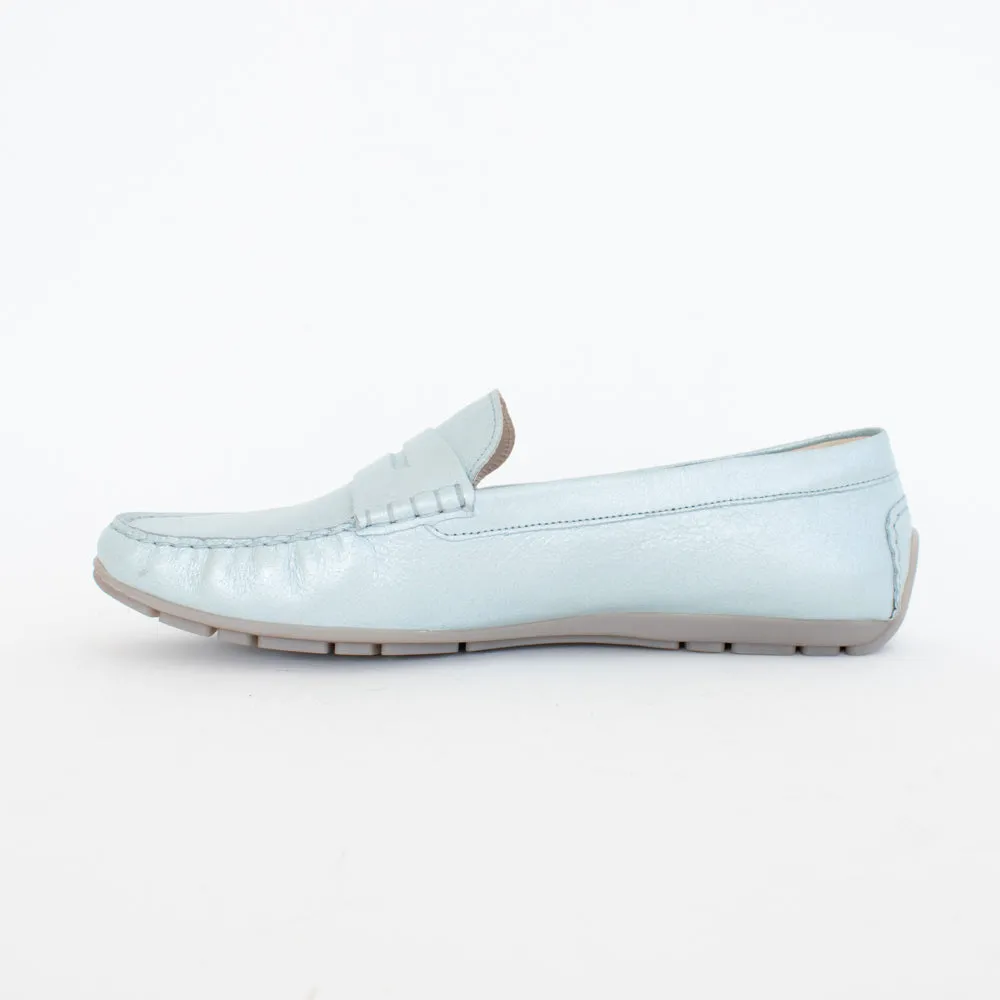 Carmona 700 Sky Leather