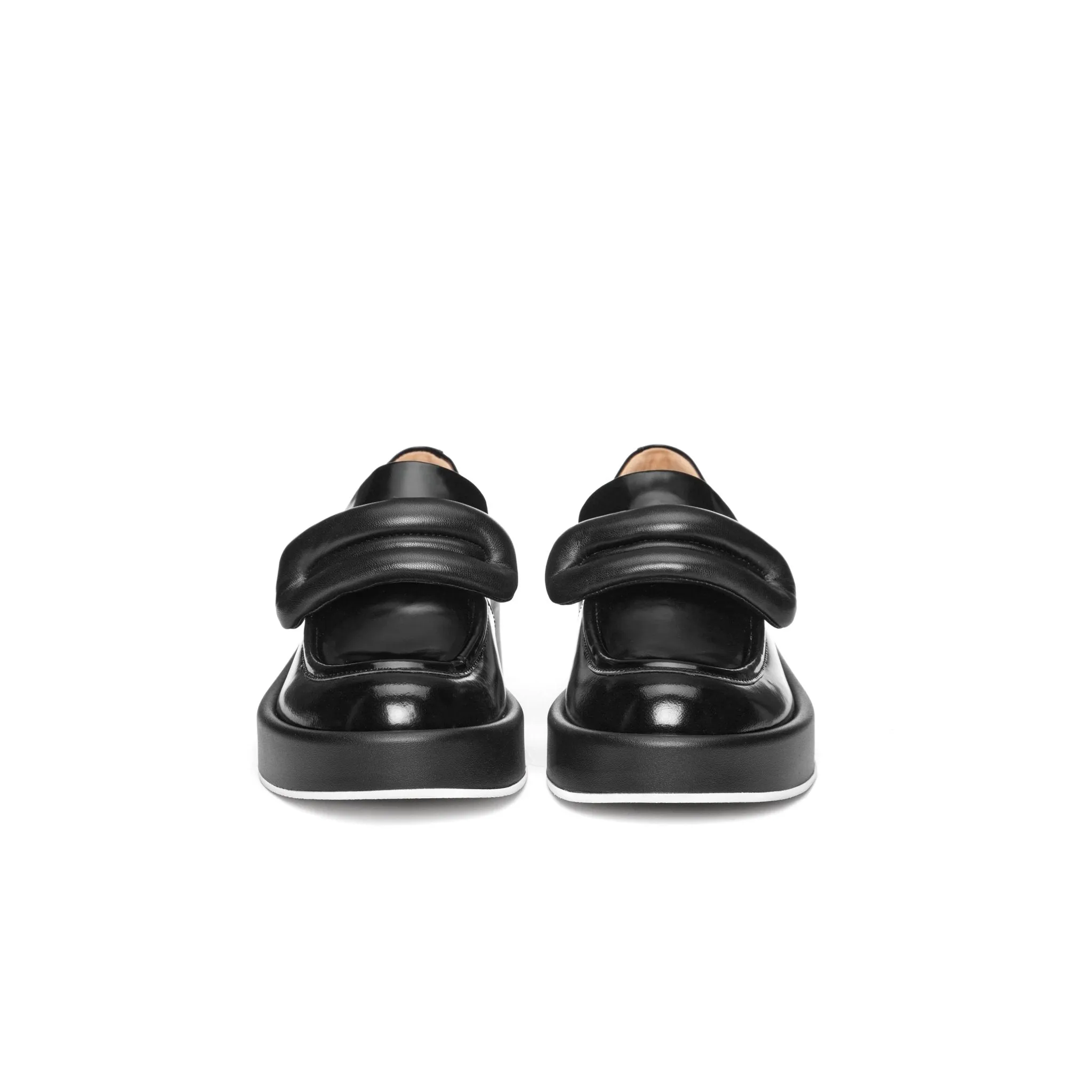 Down Padded Uppers Non-Edged Loafers Black