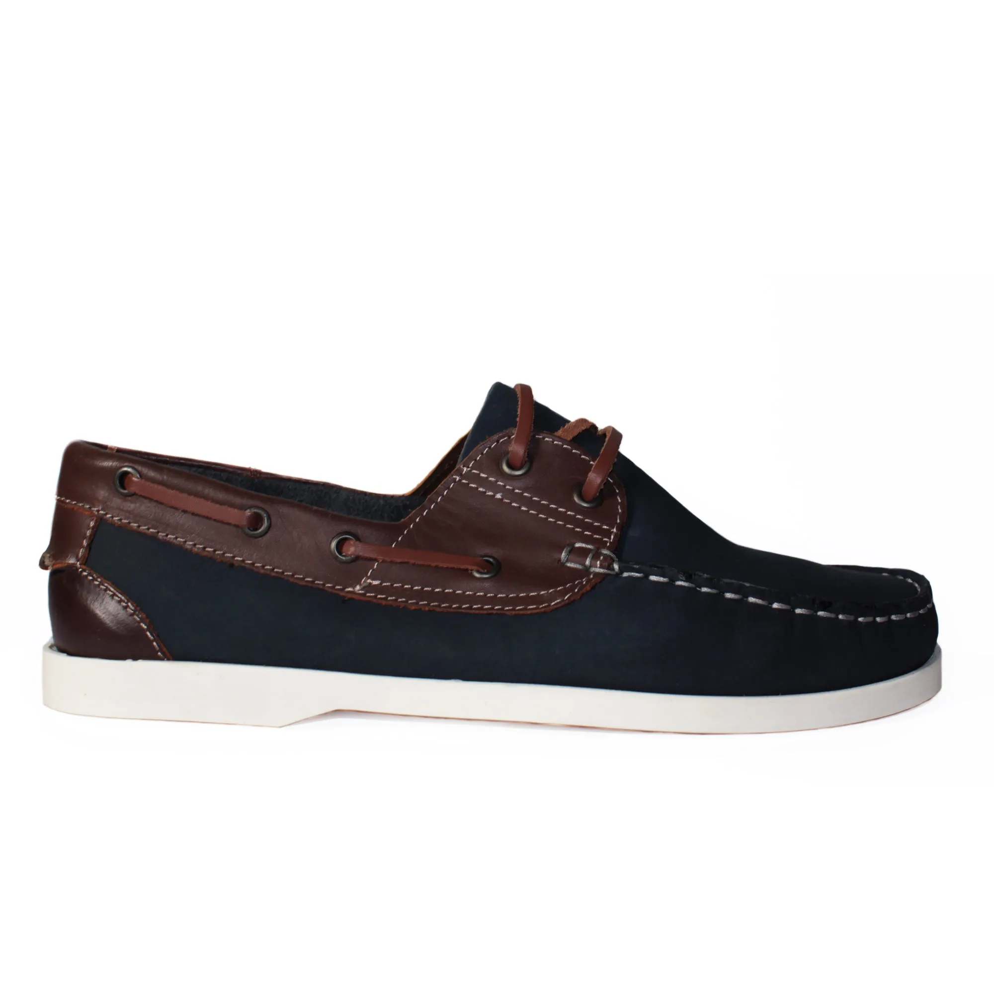 EASY BOAT SHOES - CROWN & IVY