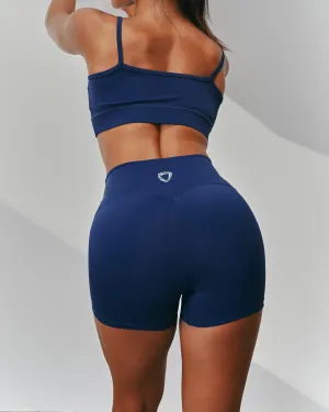Essential High-Waisted Shorts 4"