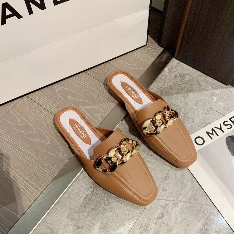 Finn Chain Pointed Toe Mule Heel-Free Square Toe Half Slippers Metal Buckle Thick Heel Toe Box Lazy Shoes