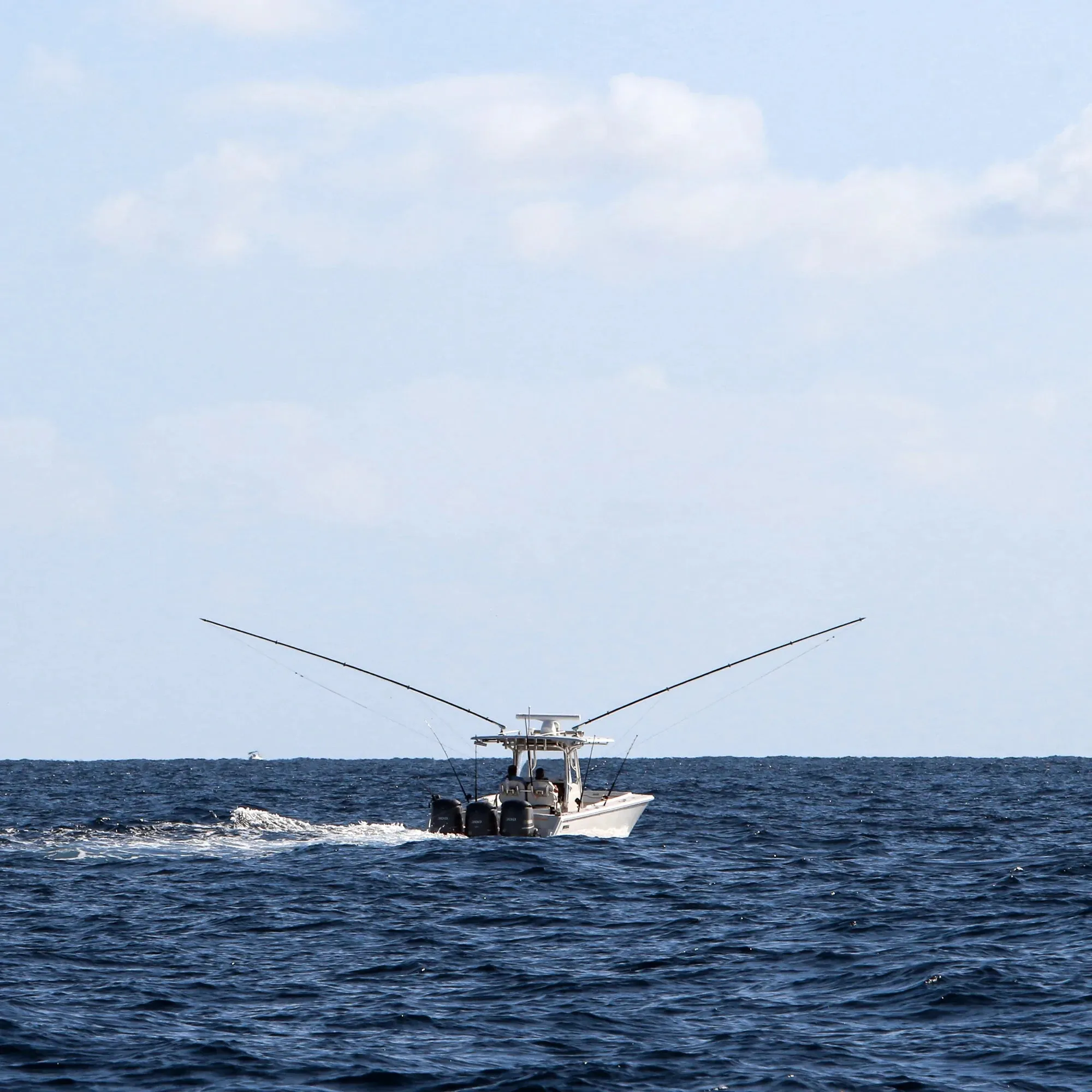 Gemlux Bluewater Collapsible Carbon Fiber Outrigger Pair | 22' Length