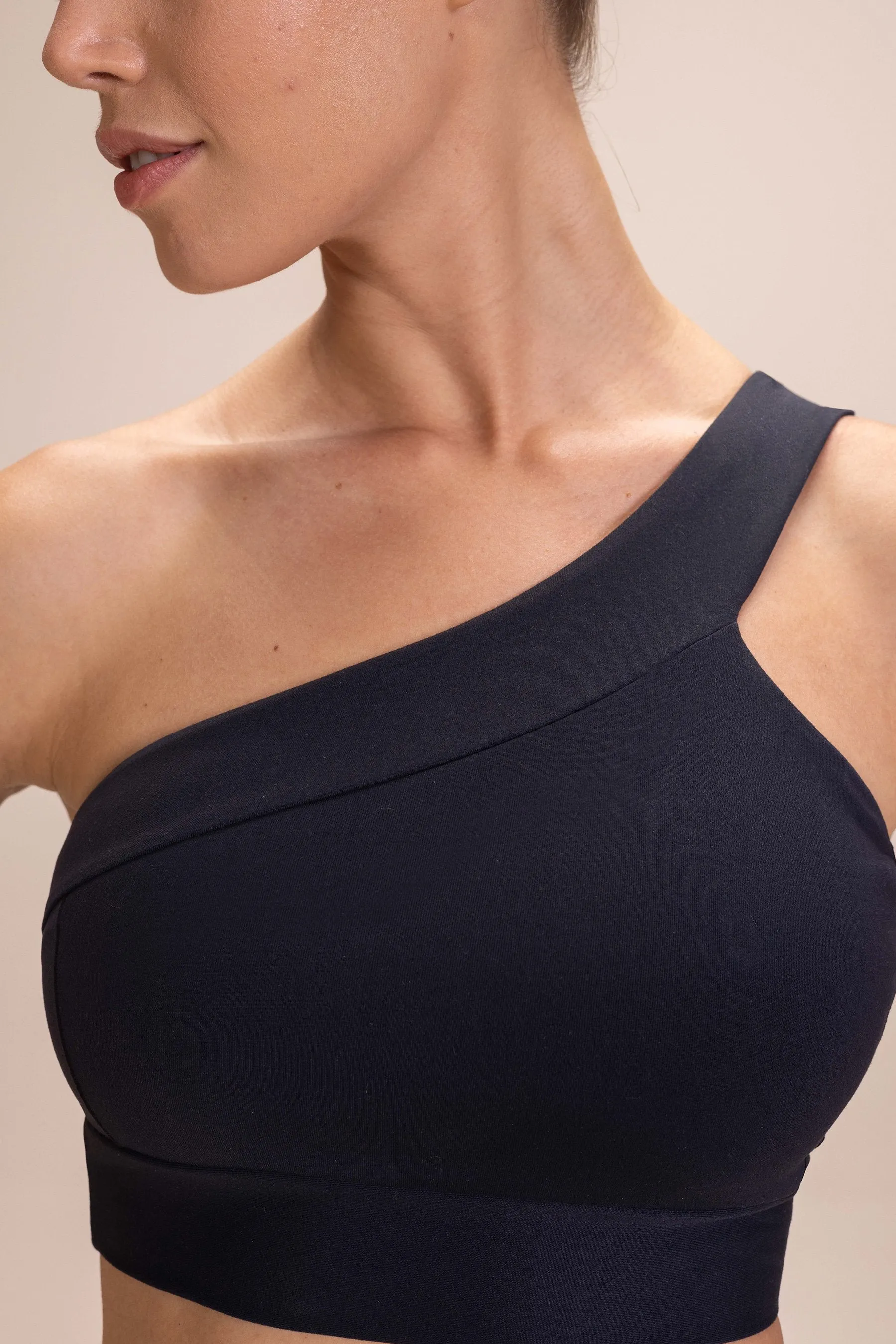 Neo Side Strap Sports Bra