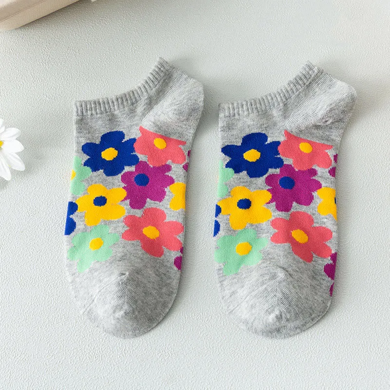 Plus Size Colored Flowers No Show Socks(5 Pairs)