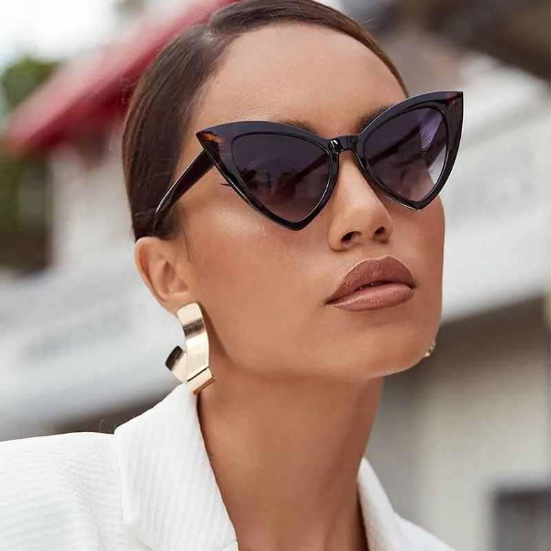 Retro Vintage Style Sexy Triangle Cat Eye Sunglasses for Women