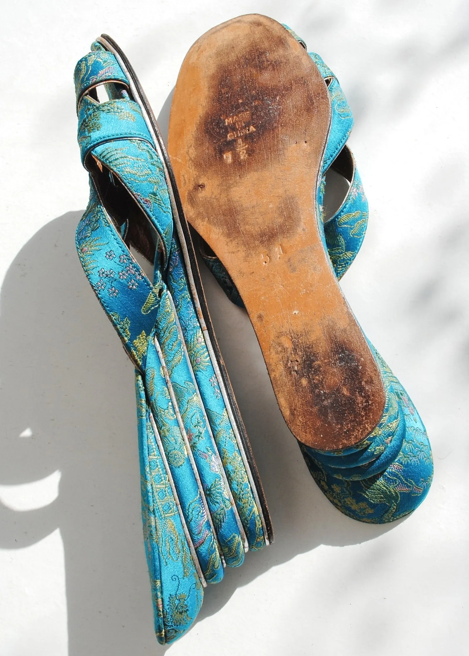 Stunning Vintage 40s Turquoise Brocade Housecoat with Slippers