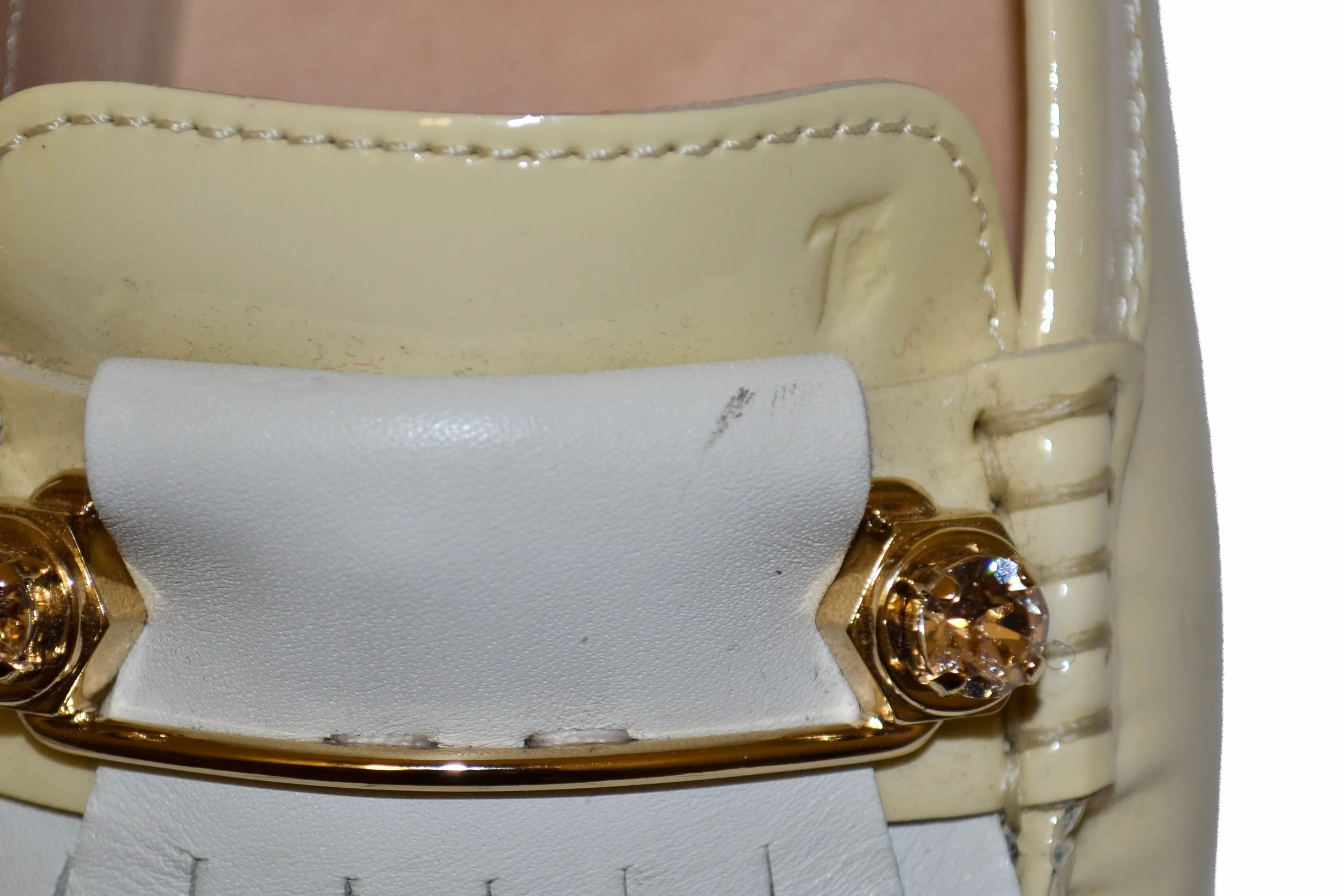 Tod's Beige Gommino Pin Patent Leather Driving Shoes Size 35