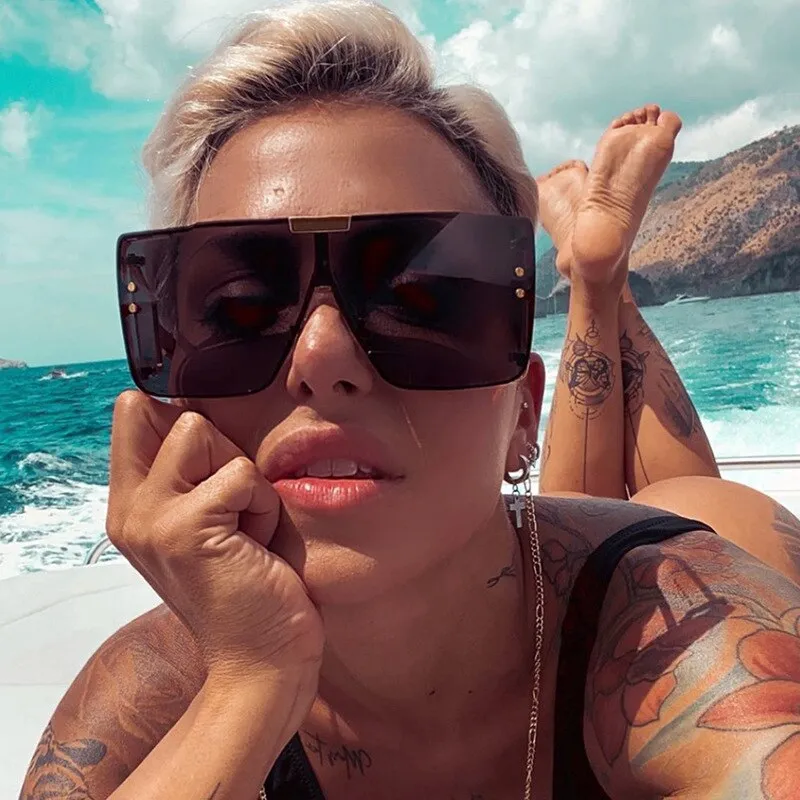 Vintage Retro Fashion Women's Alloy Frame UV400 Oversized Sunglasses