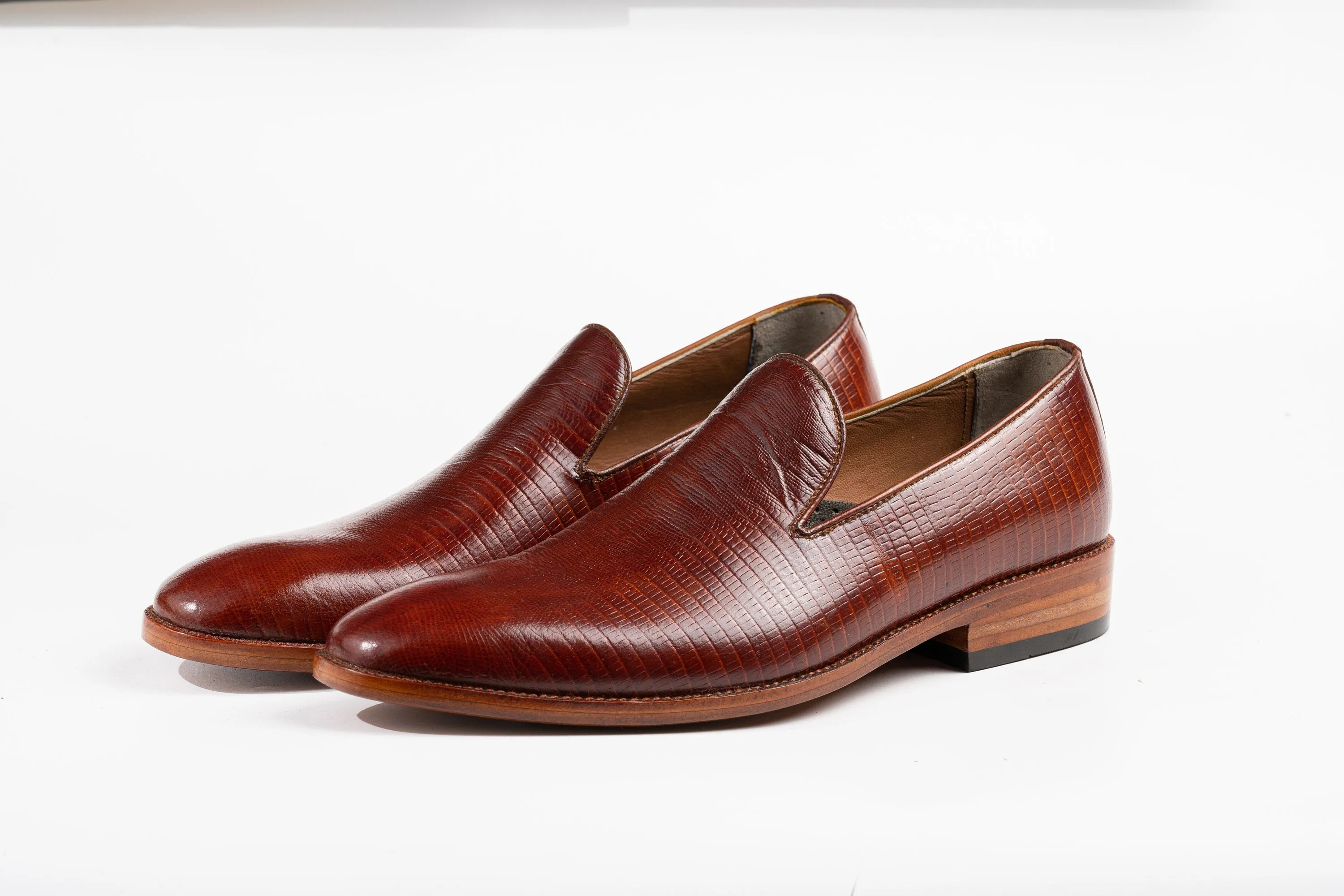 Wholecut Loafer Exotic Collection Fish pattern Leather Shoes made using real cow leather Perfect Adult gift, Men's Dress Formal Party Loafer