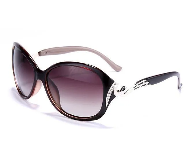 Women's Hot Polarized Fashion Plastic Sunglasses with UV400 Protection